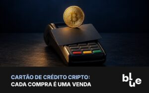 Cartão cripto e imposto: cartão escuro com moeda de bitcoin apoiada sobre maquininha de pagamento